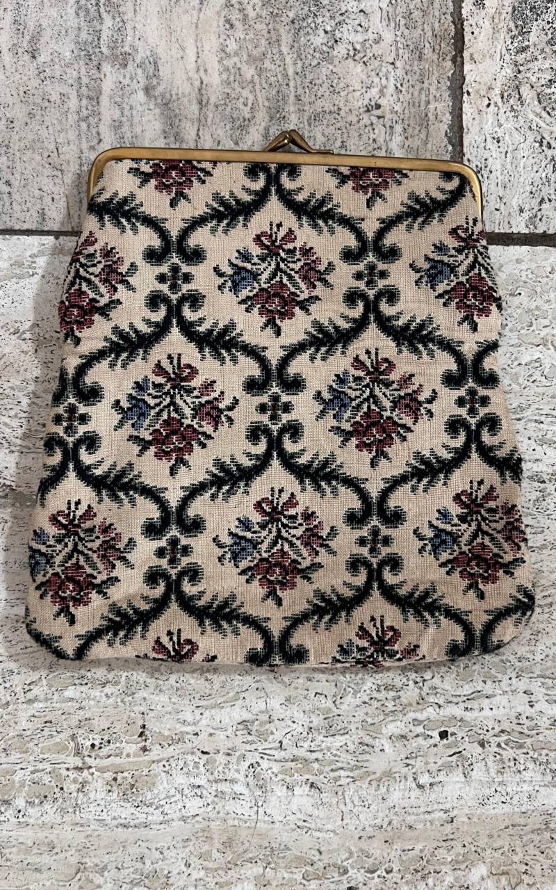 Vintage Needlepoint Pouch Vintage Needlepoint Pouch von 1968VintageBerlin