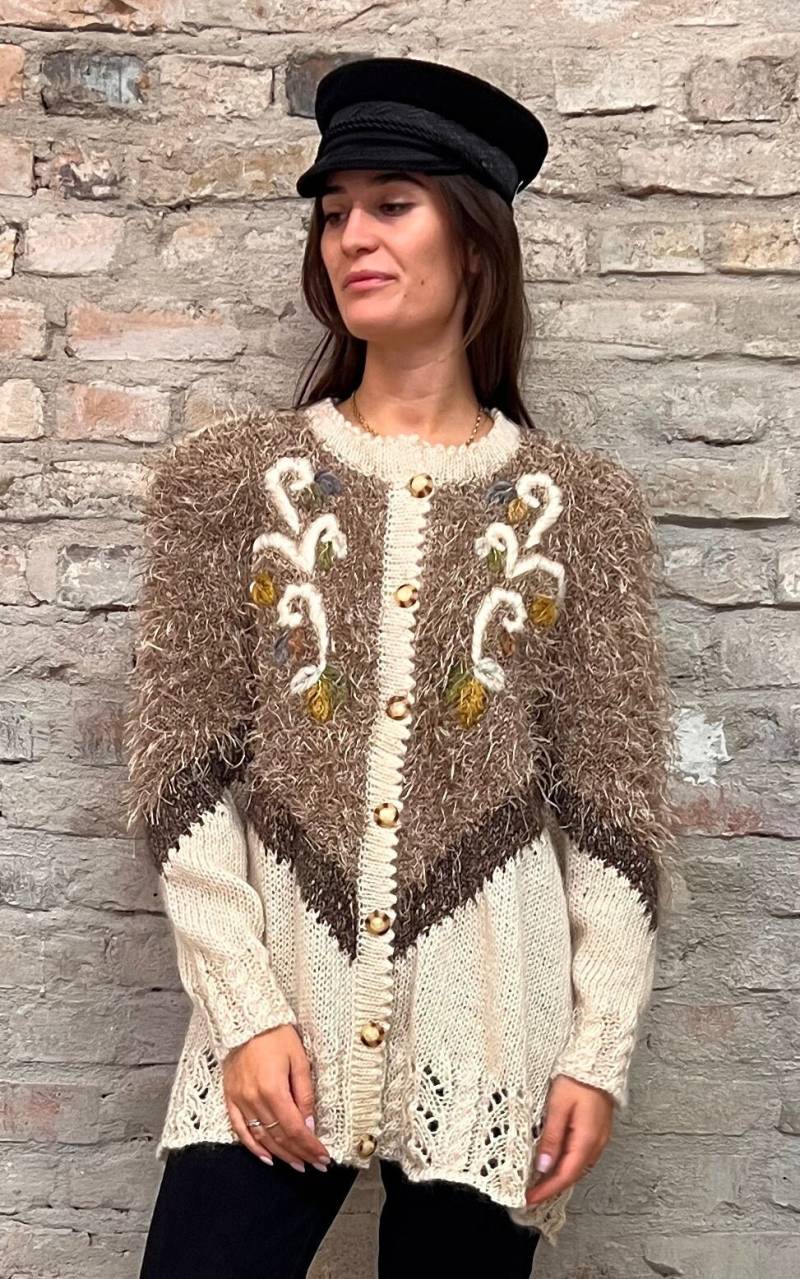 Vintage Oversize Austrian Cardigan Vintage Oversize Austrian Cardigan von 1968VintageBerlin
