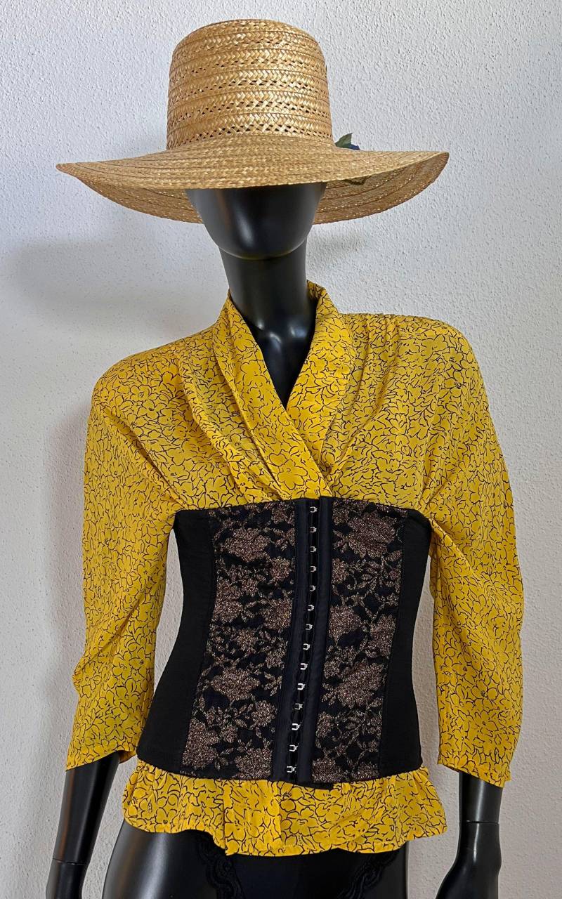 Vintage Underbust Lace Bustier Vintage Underbust Lace Bustier von 1968VintageBerlin