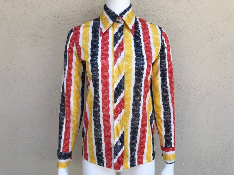70Er Jahre Vintage Brookvalley Bluse Mit Kragen Button Down Frack Hemd Langarm Blau Rot Weiß Gelb Gestreift Union Made Small Medium Usa S M von 1982Estates