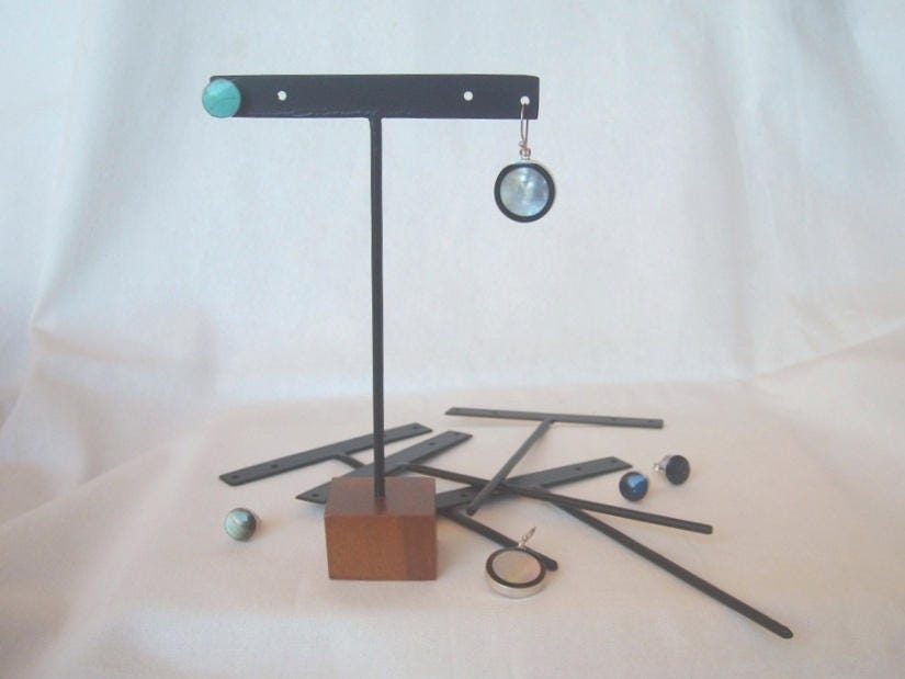 5 Stück. Ohrstecker-Anzeige Und Teak-Holz-Basis Für 2 Paar # Eisen Stud Zeigt #, Die Ohrstecker Schmuck Zeigt 5 Stück. Ohrstecker-Anzeige Und Teak-Holz-Basis Für 2 Paar # Eisen Stud Zeigt #, Die Ohrstecker Schmuck Zeigt von 1CraftExtravaganza