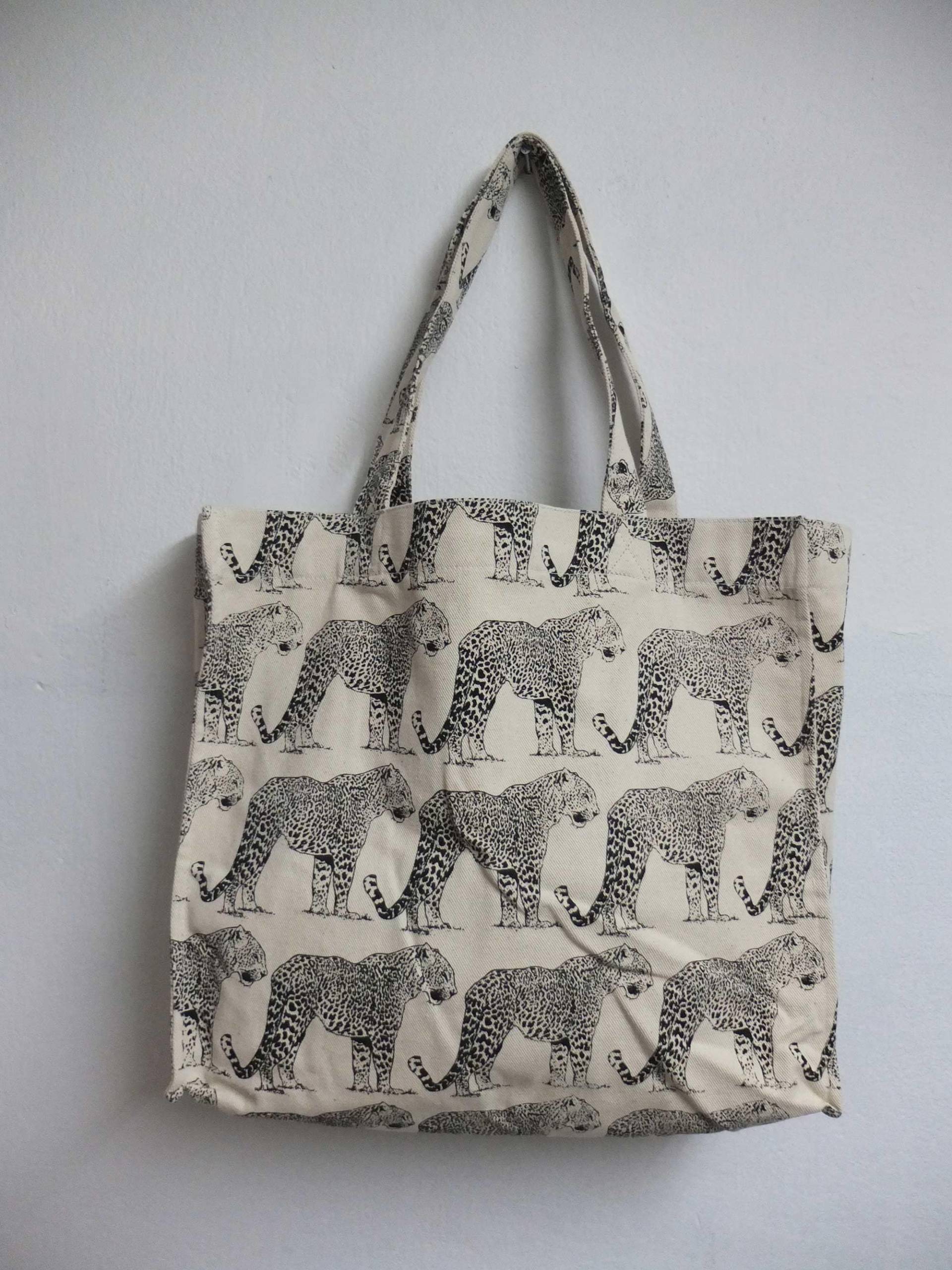 Jaguar Schnee Leopard Löwe Tiger Zeichnung Muster Doppelseitiger Druck, Canvas Box Tote Bag von 1stepbeyond