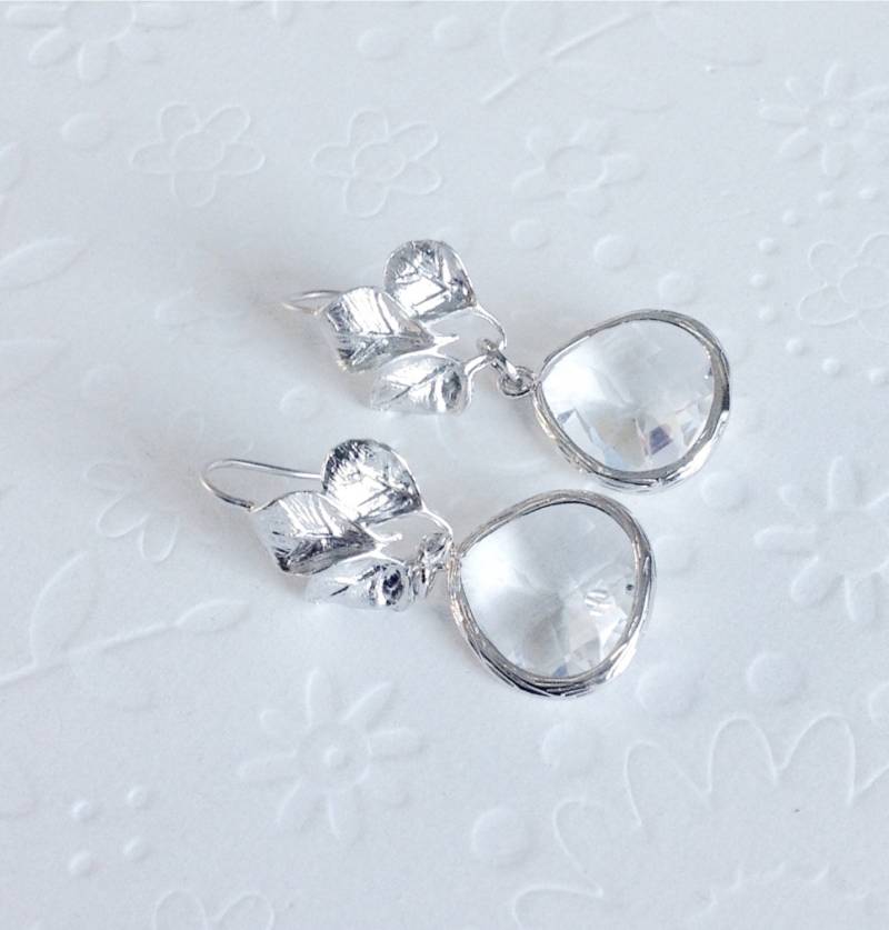 Silber Blatt Ohrringe, April Geburtsstein Brautjungfern Geschenk, Natur Inspirierte Boho Schmuck Silber Blatt Ohrringe, April Geburtsstein Brautjungfern Geschenk, Natur Inspirierte Boho Schmuck von 2010louisek7