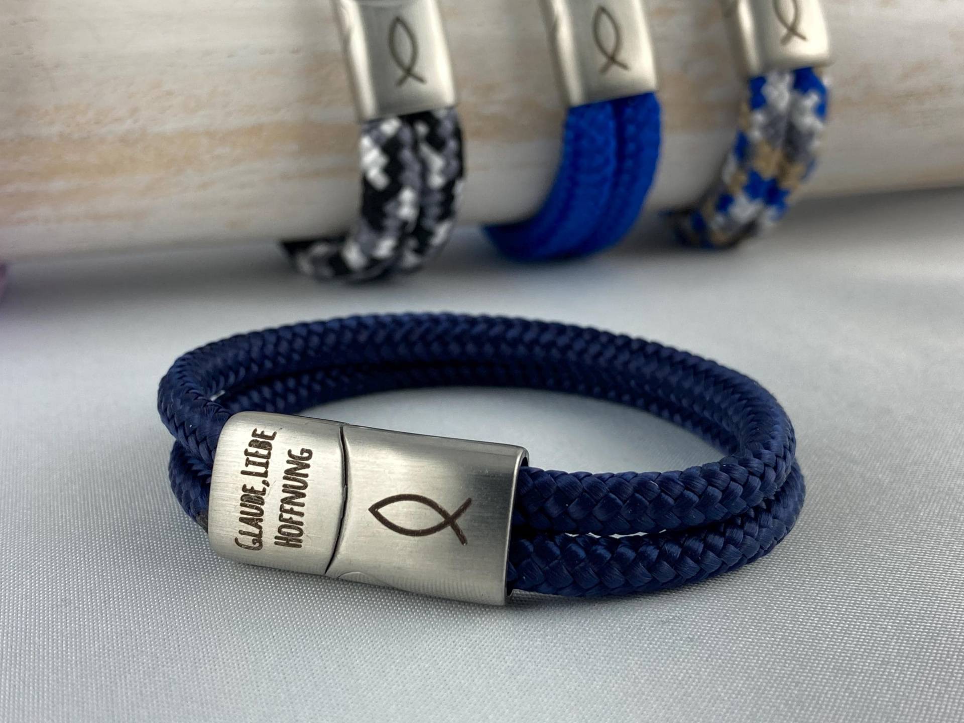 Armband Aus Segelseil Mit Magnetverschluss Edelstahl Gravur "Fisch" Und "Glaube, Liebe, Hoffnung", Verschiedene Farben, Segeltau von 20glueckSMomente18