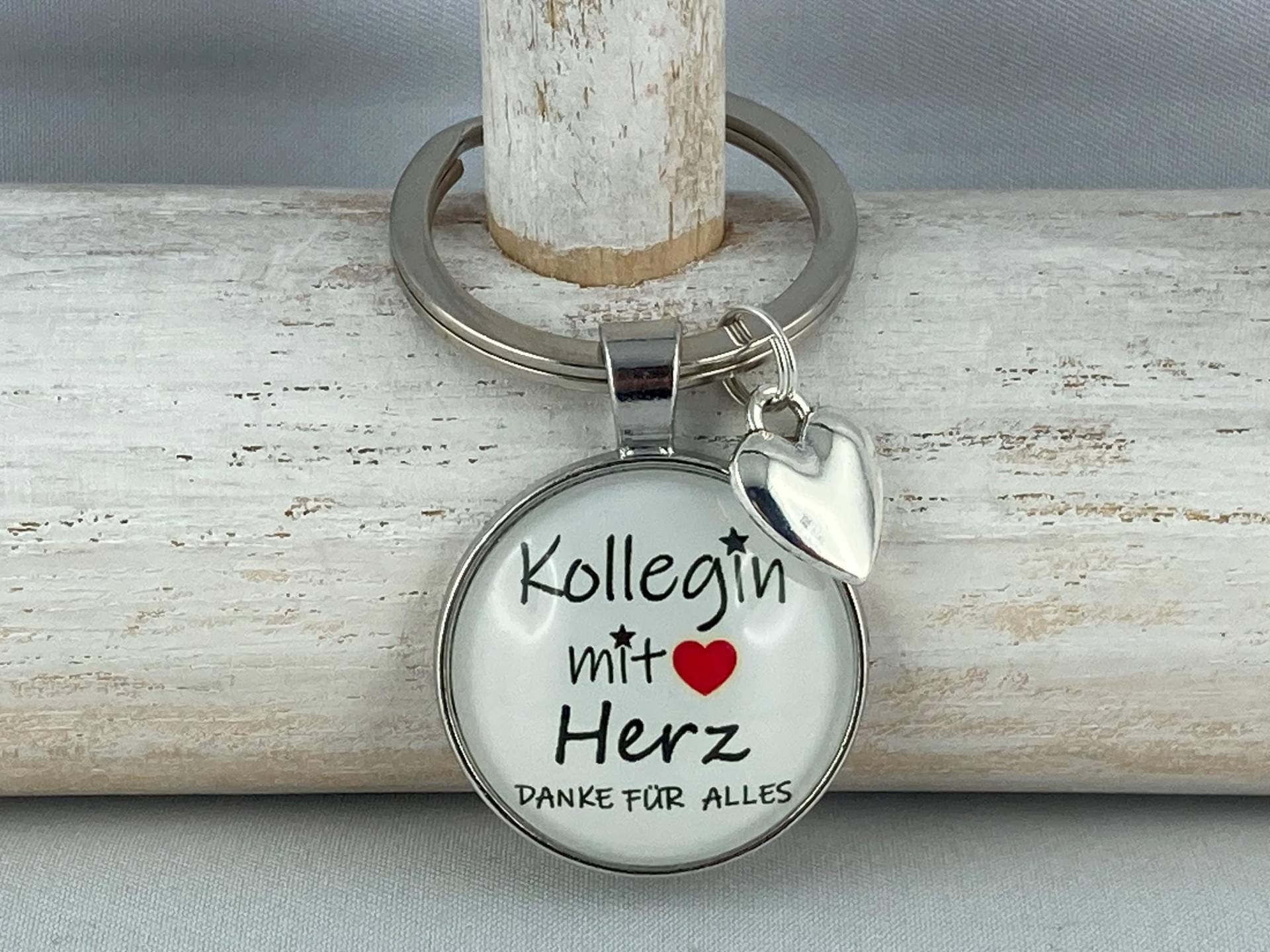 Schlüsselanhänger "Kollegin Mit Herz" Herz Charm - Dankeschön Anhänger Kollegin Team Wertschätzung von 20glueckSMomente18
