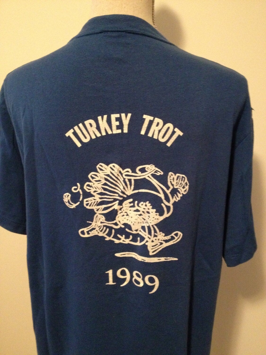 Vintage Norwood Massachusetts Türkei Trot Erntedank-T-Shirt 1989 von 21Vintage