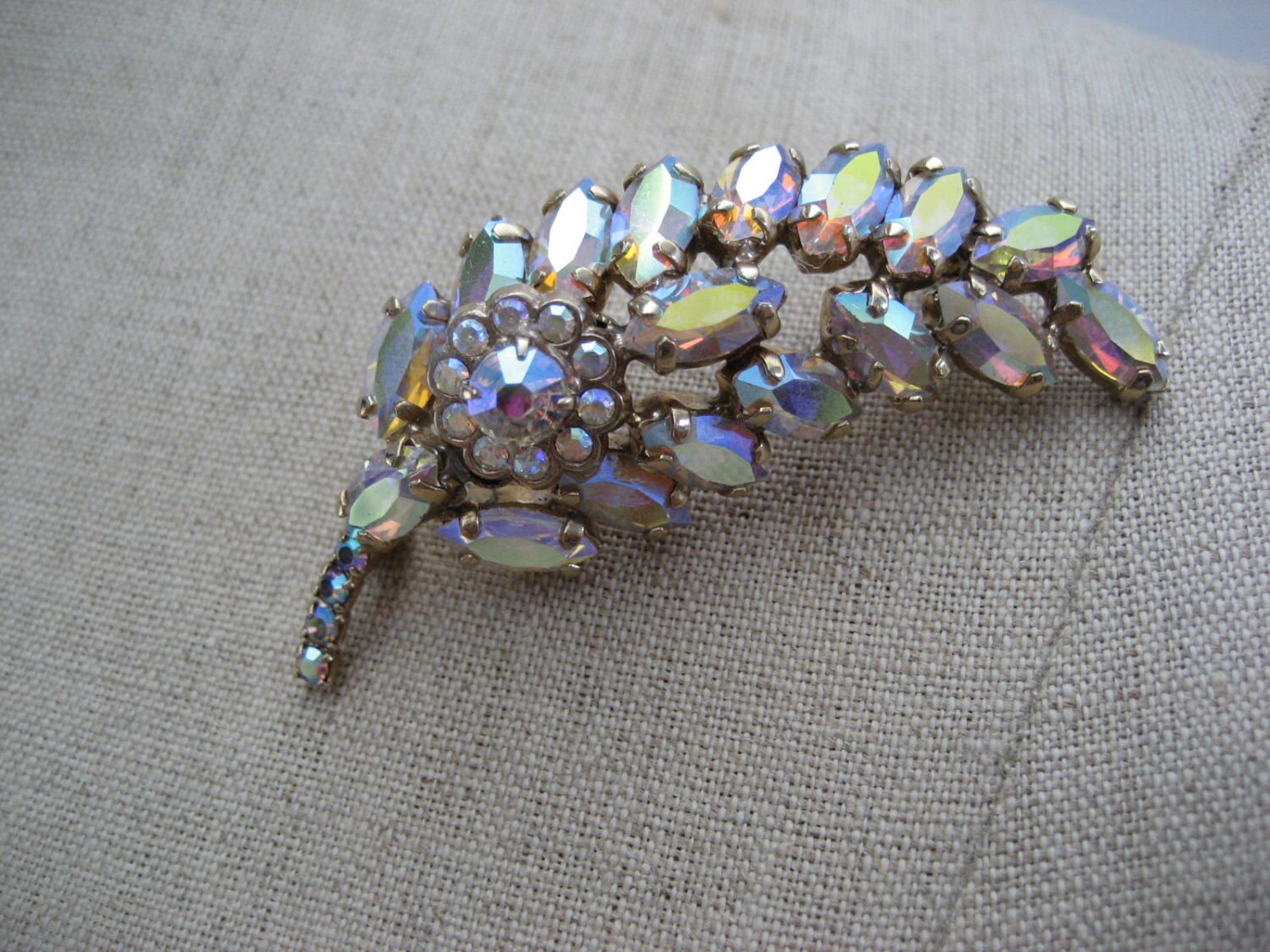 2.3 "Retro Facettierte Aurora Borealis Brosche Pin Marquise Kralle Set Paisley Blattform Goldton Regenbogen Sherman Stil Iris Apfel von 222nest