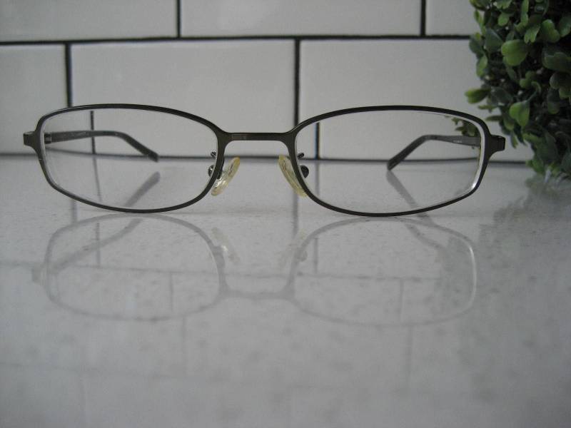 Vintage Gucci Dark Olivgrün Brillenfassungen Metall Rims & Logos Verstellbare Pad Nasenpads Made in Italy Oldschool Luxus Bücherwurm Geschenk 90Er von 222nest