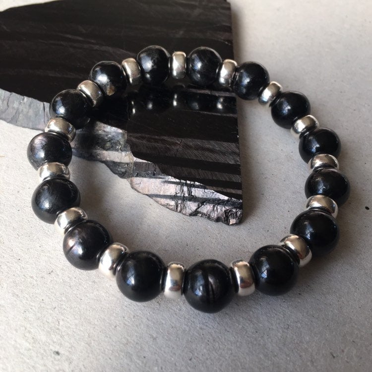Hypersthen Posh Power Armband Mit Sterling Silber Kostenlose Tumble Jeden Einkauf. Stapeln Schwarz Perlen. 22Kristalle Hypersthen Posh Power Armband Mit Sterling Silber Kostenlose Tumble Jeden Einkauf. Stapeln Schwarz Perlen. 22Kristalle von 22crystalsShop