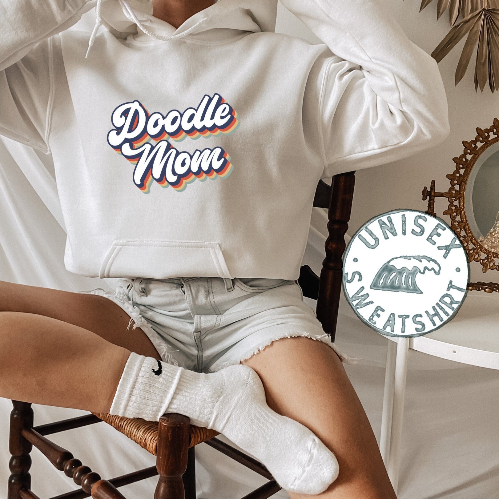 Doodle Mom 1970Er Jahre Hundebesitzer 70S Golden Labradoodle Hoodie, Lustiges Kapuzen-Sweatshirt, Geburtstagsgeschenke Für Männer Und Frauen von 22ndOfOctober