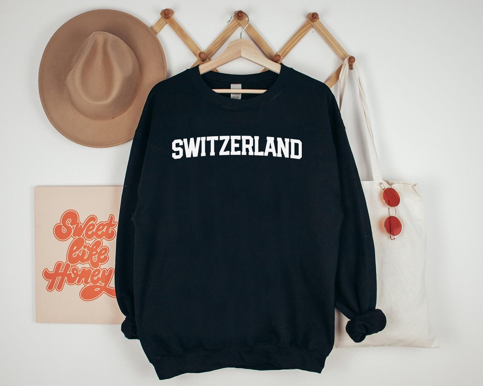 Schweiz Schweizer Lokal Umzug Sweatshirt, Lustiges Pullover Shirt, Geburtstagsgeschenke Für Männer Und Frauen von 22ndOfOctober