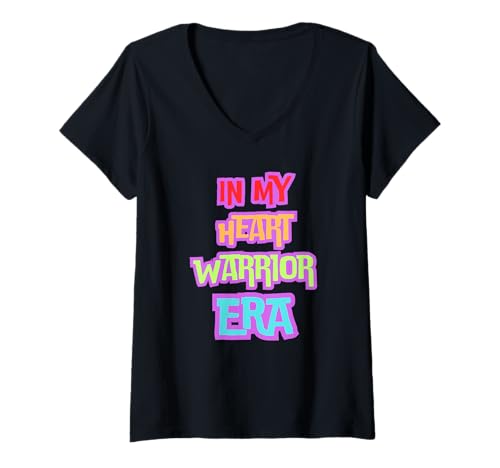 Damen In My Heart Warrior Era – CHD, Operation am offenen Herzen T-Shirt mit V-Ausschnitt Damen In My Heart Warrior Era – CHD, Operation am offenen Herzen T-Shirt mit V-Ausschnitt von 22q Strong
