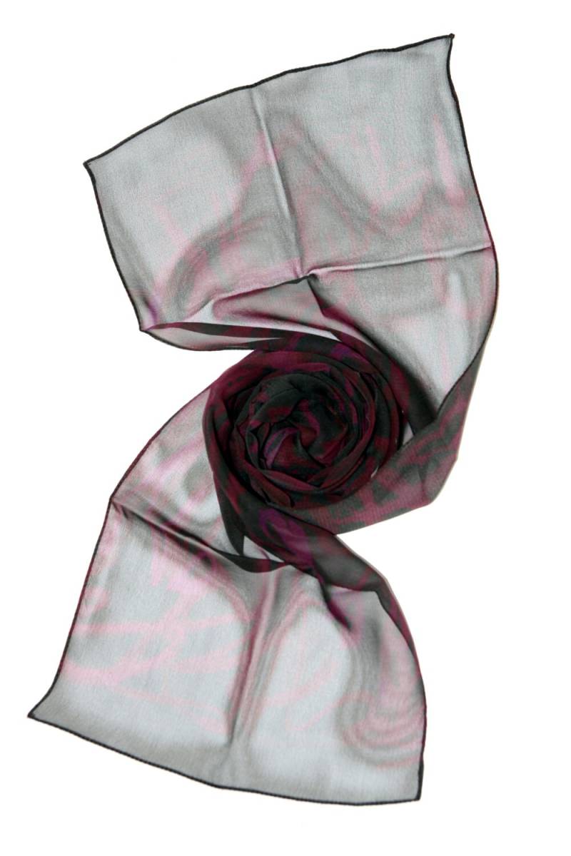 Schwarz Und Rot Chiffon Seidenschal | Tragbare Kunst, Wüstenregen Design von 23RosesDesigns