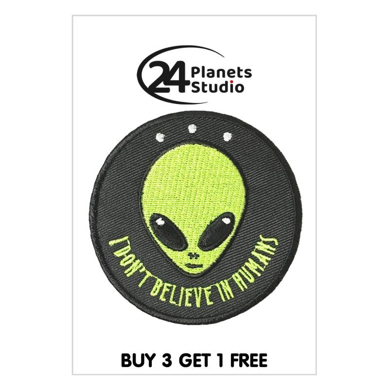 Alien Kopf I Don't Believe in Humans Bügelbild Von 24Planetsstudio Alien Kopf I Don't Believe in Humans Bügelbild Von 24Planetsstudio von 24PlanetsStudio