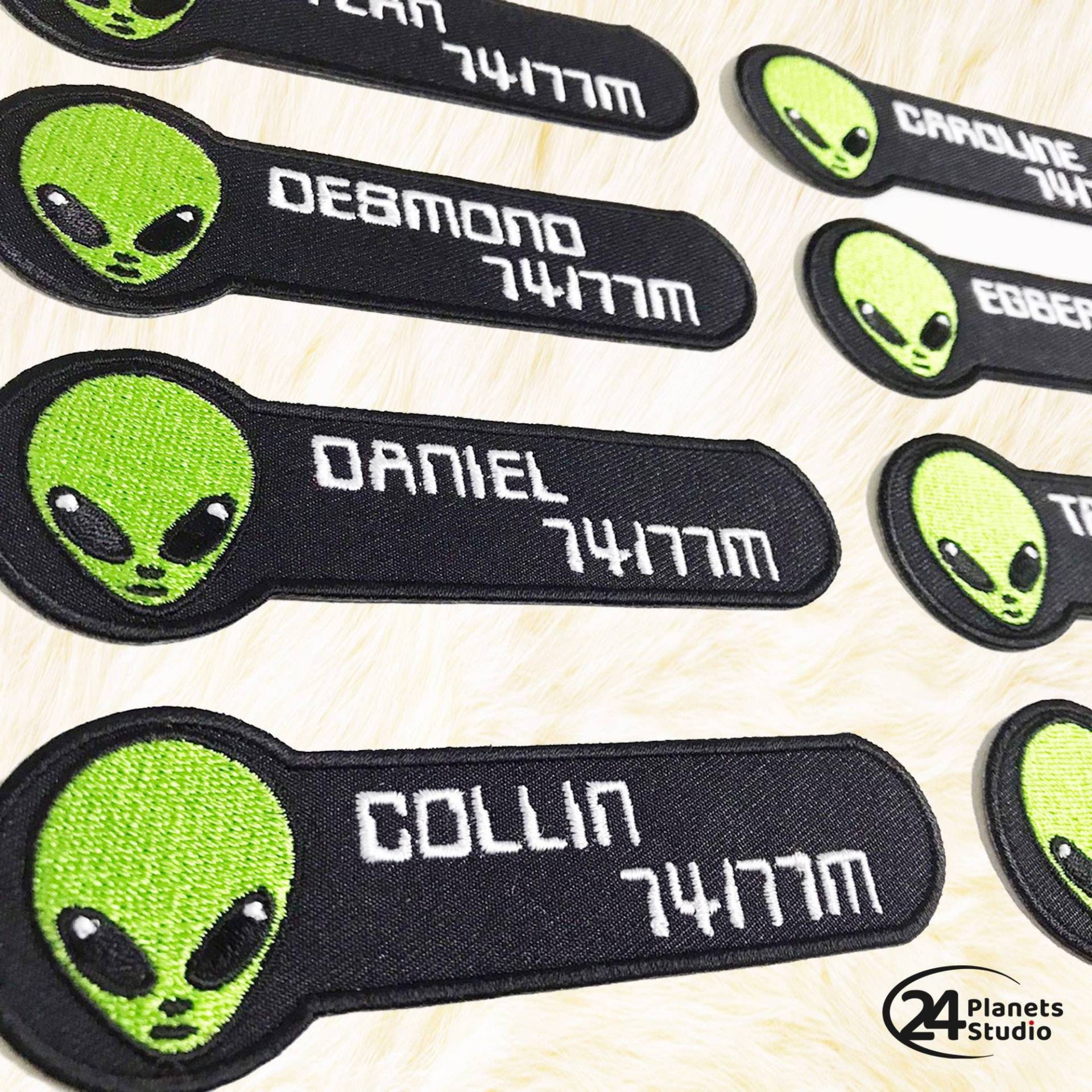 Alien "Your Name" Bügel Patch By 24Planetsstudio Personalisierte Patches Alien "Your Name" Bügel Patch By 24Planetsstudio Personalisierte Patches von 24PlanetsStudio