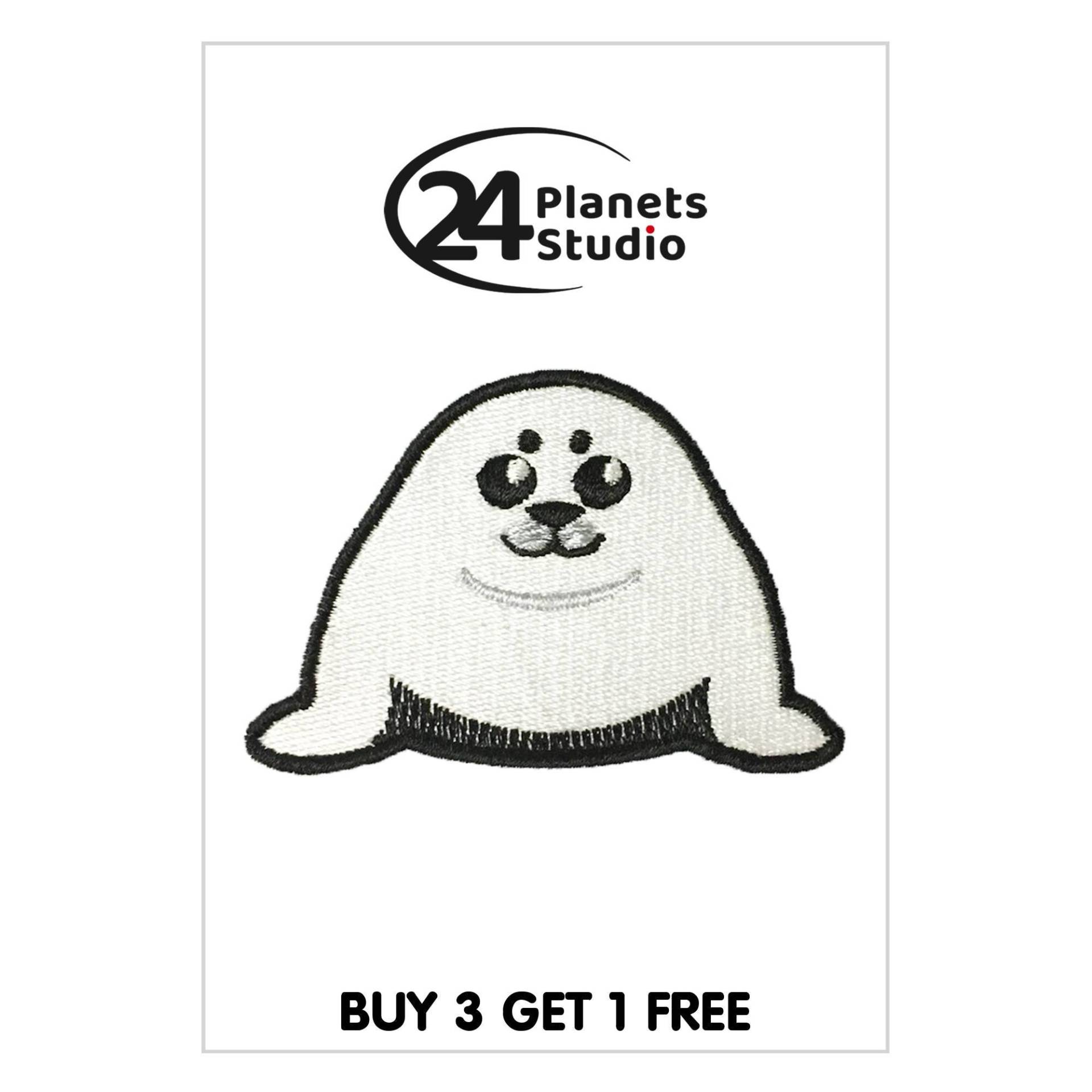 Harfe Robbe Pup Bügelbild Von 24Planetsstudio Harfe Robbe Pup Bügelbild Von 24Planetsstudio von 24PlanetsStudio