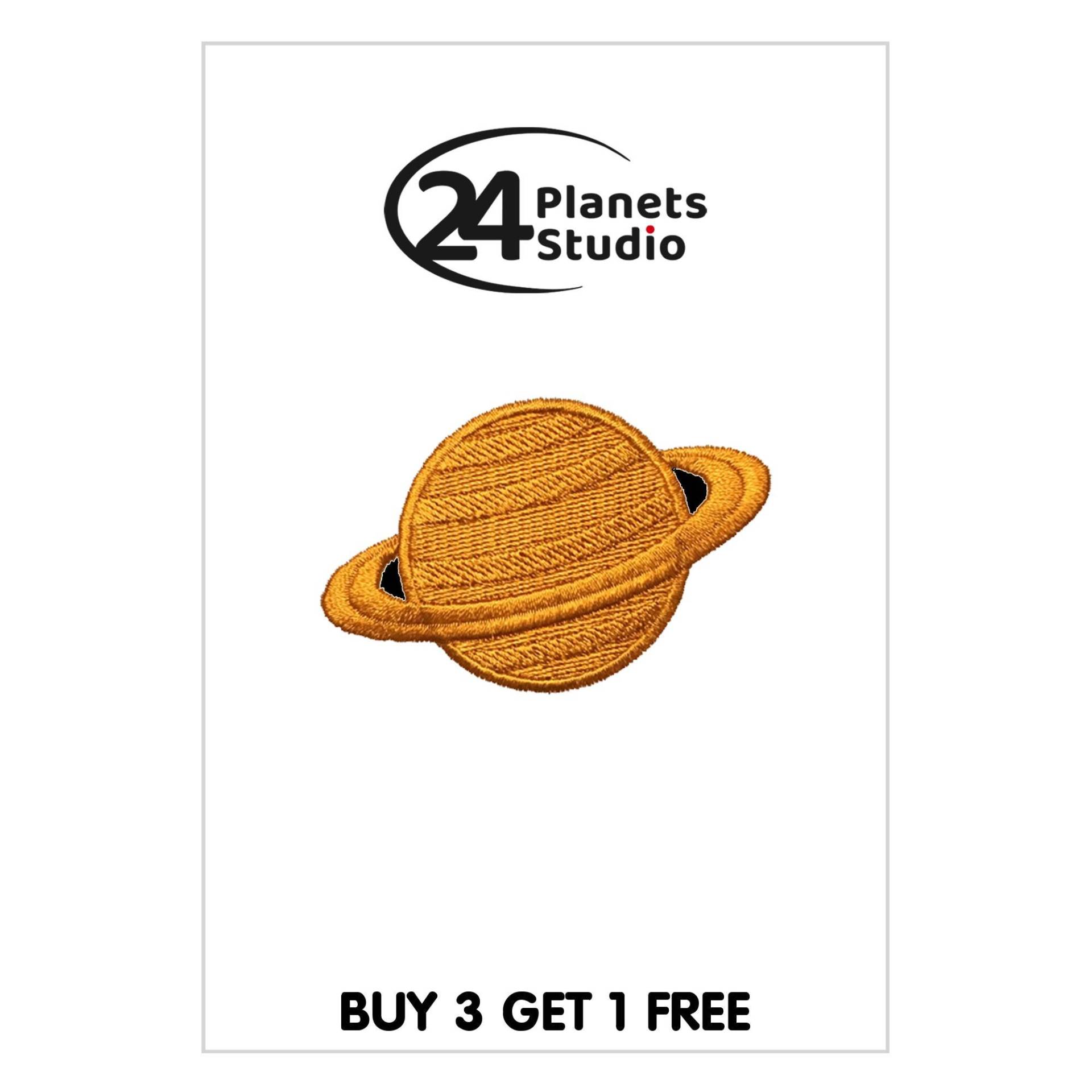 Kleiner Saturn Kupfer Vintage Style Aufbügler Von 24Planetsstudio Kleiner Saturn Kupfer Vintage Style Aufbügler Von 24Planetsstudio von 24PlanetsStudio