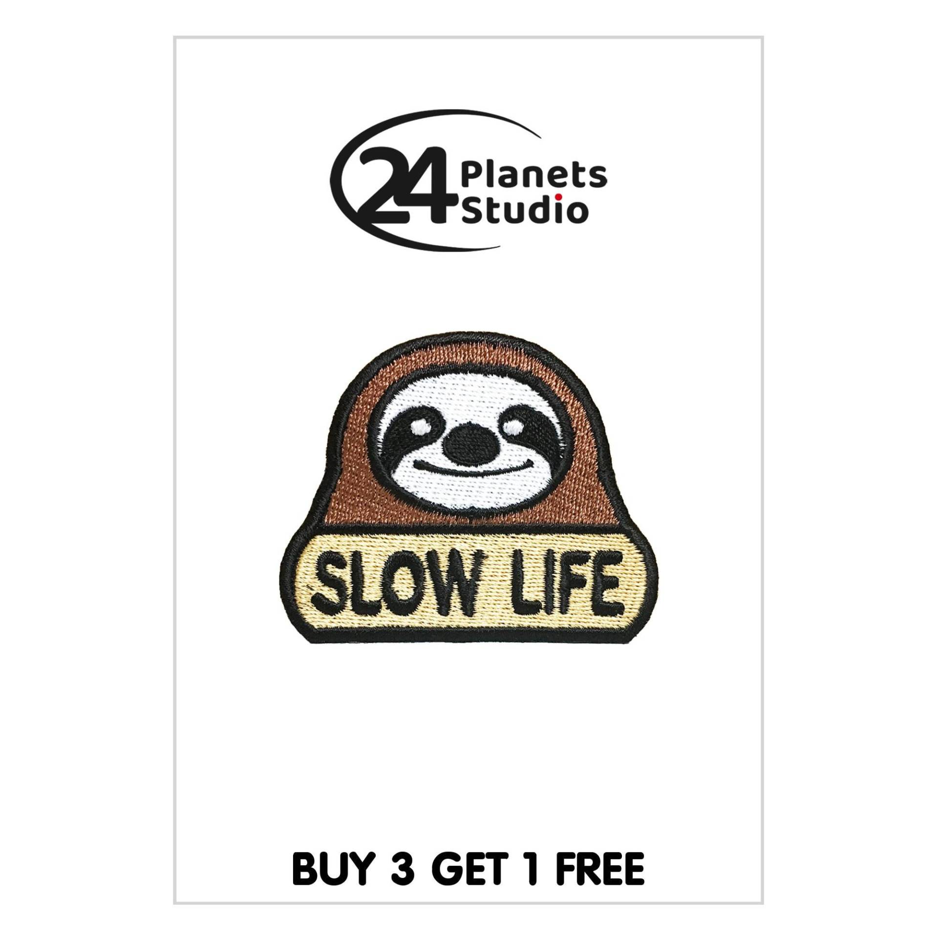 Kleines Faultier Slow Life Aufbügler Von 24Planetsstudio Kleines Faultier Slow Life Aufbügler Von 24Planetsstudio von 24PlanetsStudio