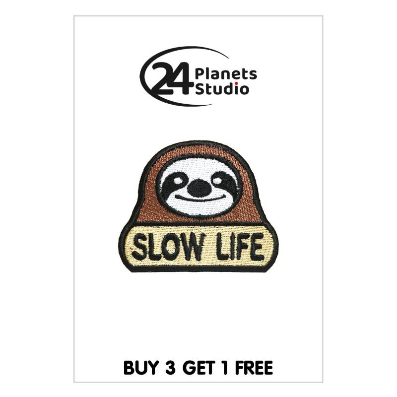 Kleines Faultier Slow Life Aufbügler Von 24Planetsstudio Kleines Faultier Slow Life Aufbügler Von 24Planetsstudio von 24PlanetsStudio