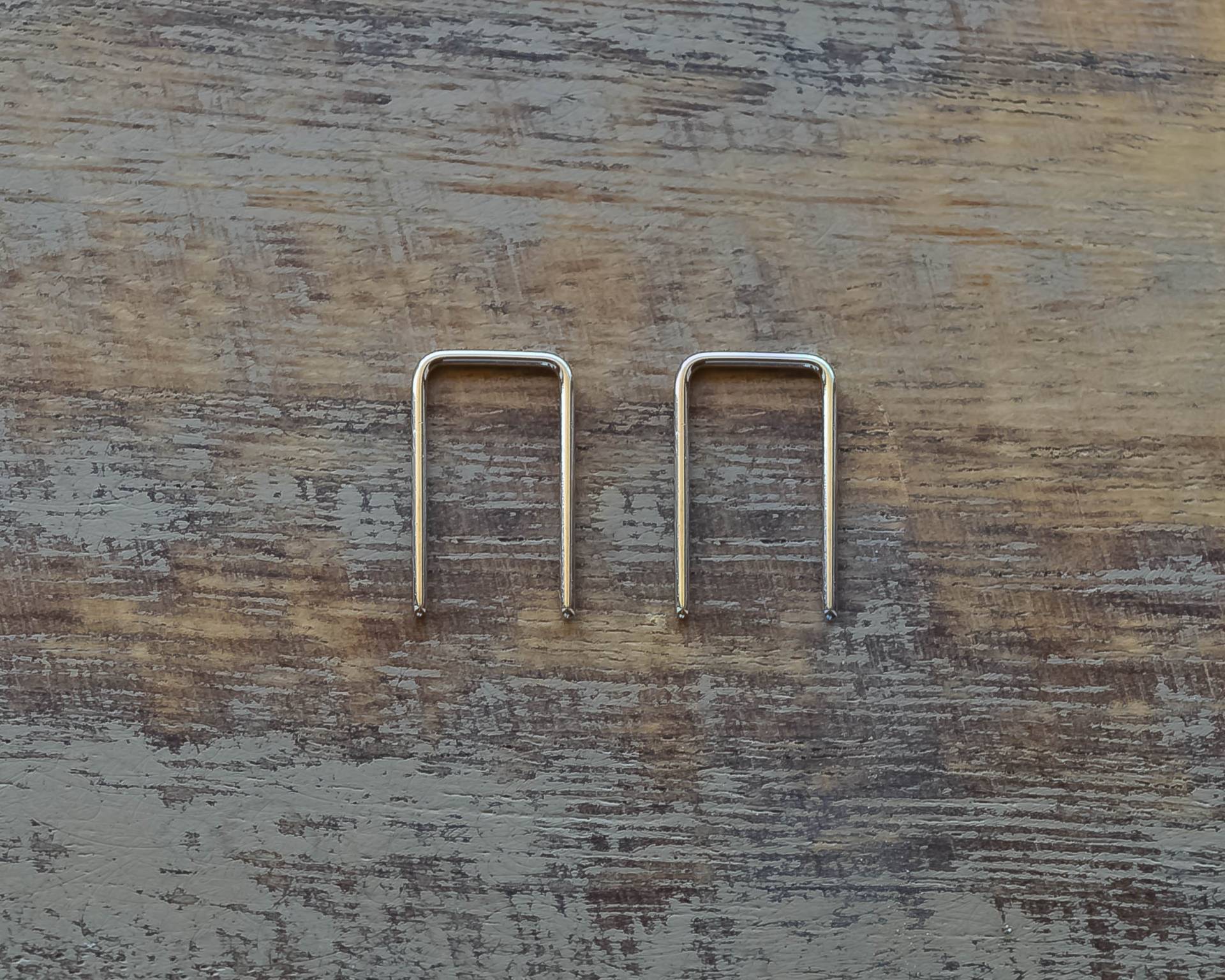 1/2'' Weiß Gold Quadrat Arc Mini Draht Ohrringe in 9K/14K/18K von 24jewels