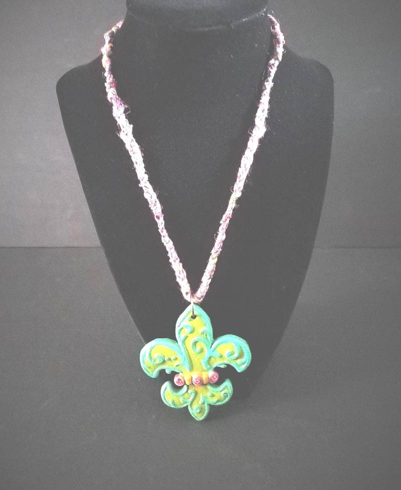 Einmalige Fleur De Lis Halskette von 27SeahorsesVantiques