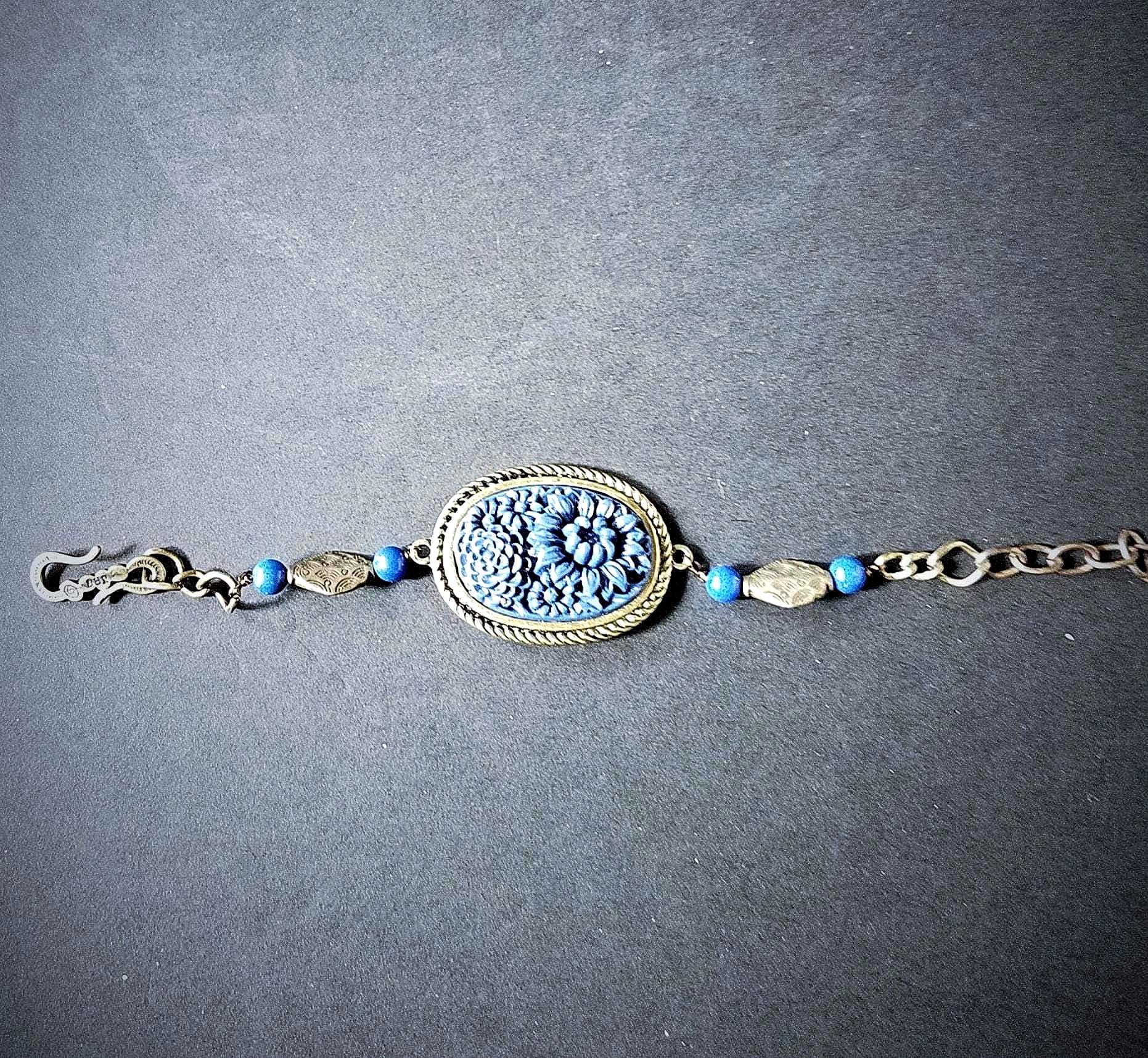 Royal Blau Und Messing Armband Royal Blau Und Messing Armband von 27SeahorsesVantiques