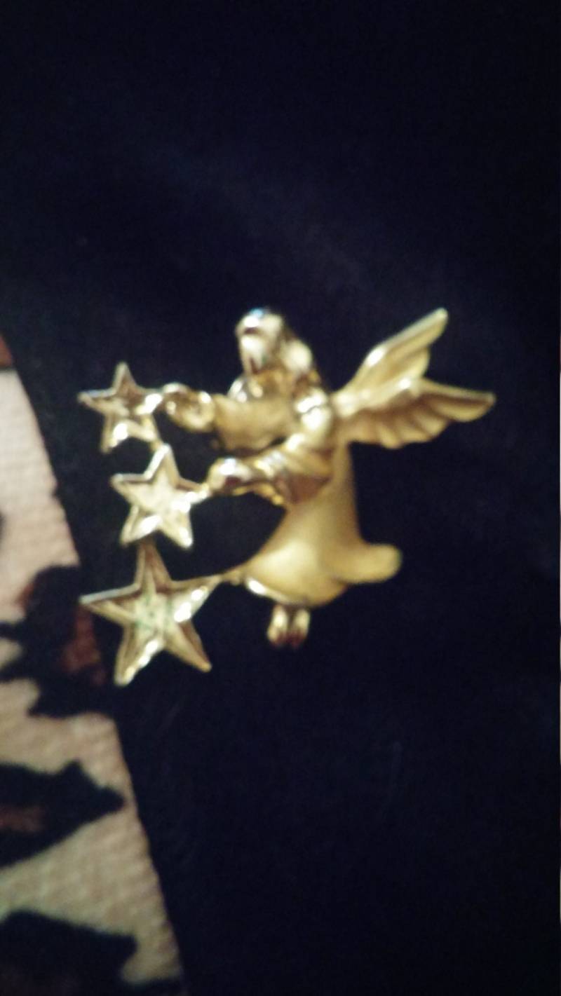 Gold Engel Mit Sternen Pin Giusti Gigio Hut Brosche Schal Weihnachtsschmuck Italienisch Designer Vintage Versandkostenfrei Usa Gold Engel Mit Sternen Pin Giusti Gigio Hut Brosche Schal Weihnachtsschmuck Italienisch Designer Vintage Versandkostenfrei Usa von 2BEB
