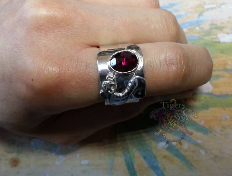 Große Königs Kobra & Granat Und Durchbohrten Farn Sterling Silber Bandring Große Königs Kobra & Granat Und Durchbohrten Farn Sterling Silber Bandring von 2TigersUK