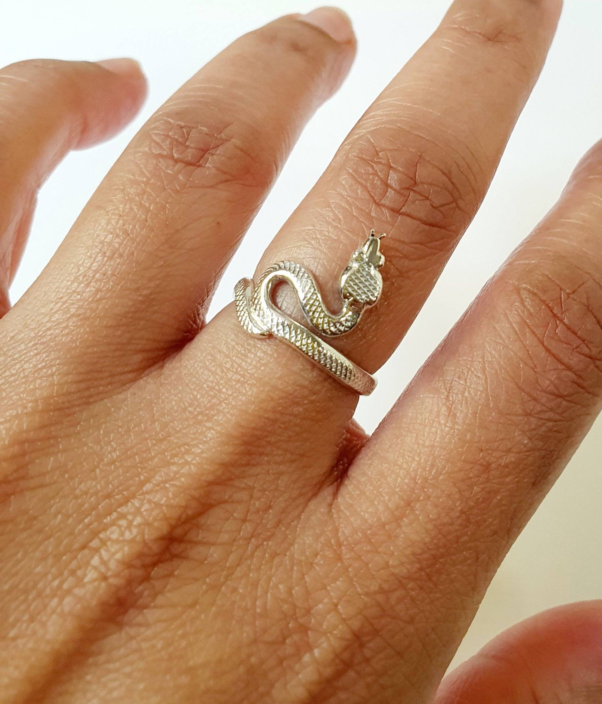Schlangen Wickelring Aus Sterling Silber Oder 9 Karat Gold von 2TigersUK
