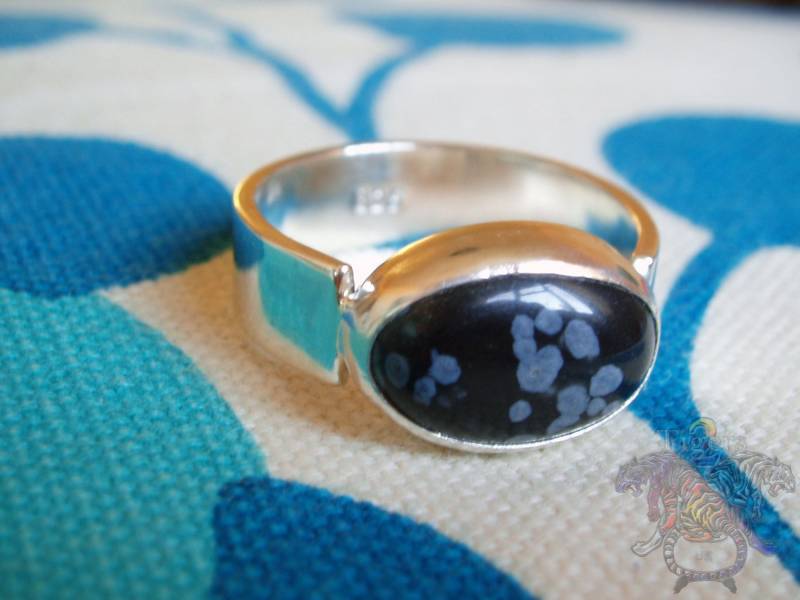 Schneeflocken Obsidian Cabochon Sterling Silber Ring Schneeflocken Obsidian Cabochon Sterling Silber Ring von 2TigersUK