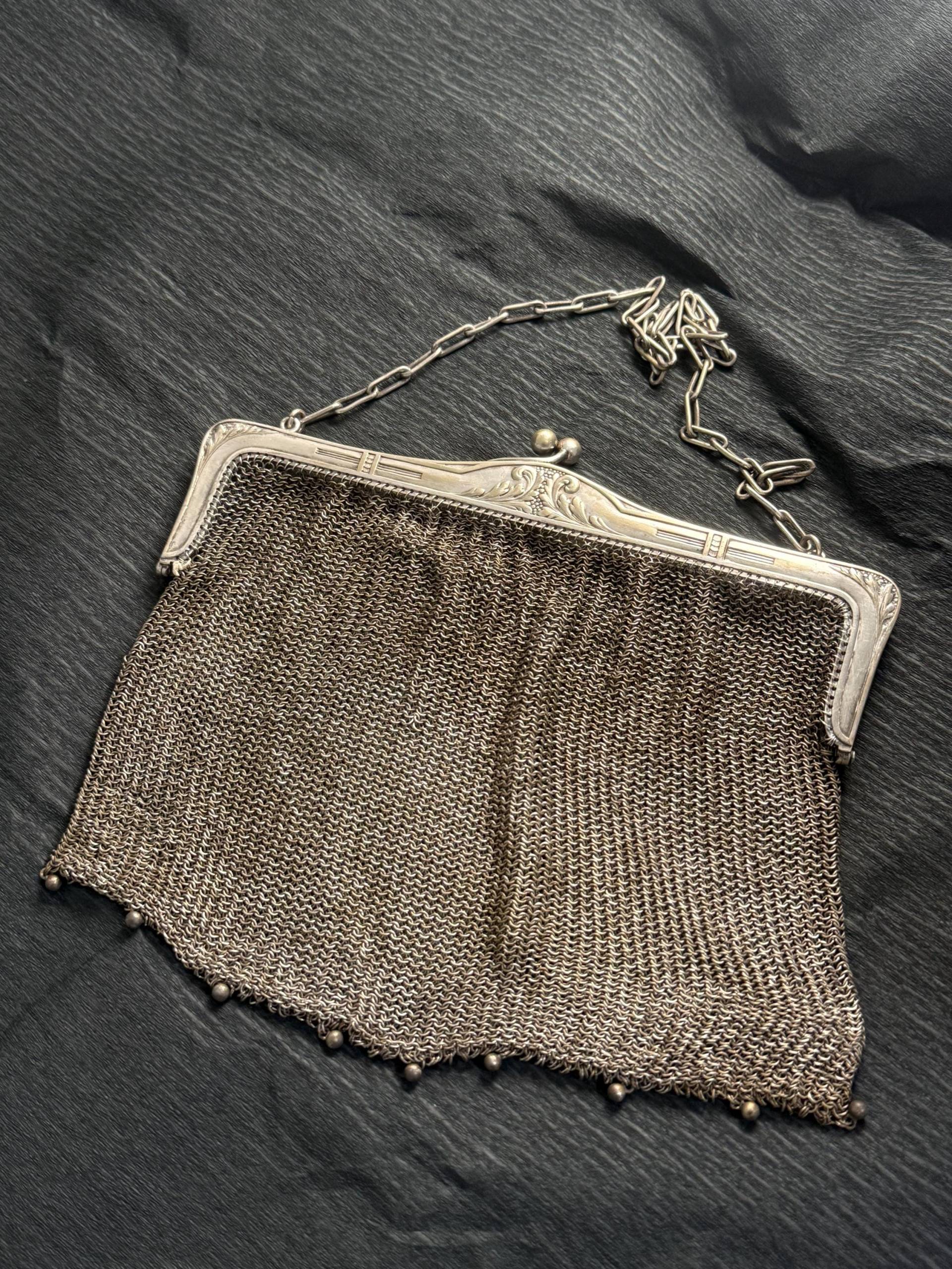 Antique Silver-Plated Mesh Purse | Art Nouveau Chainmail Evening Bag Early 1900S Metal Handbag Antique Silver-Plated Mesh Purse | Art Nouveau Chainmail Evening Bag Early 1900S Metal Handbag von 2teleben