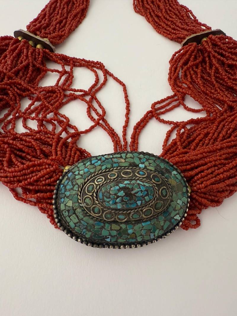 Rare 1970S Italian Necklace - Natural Coral & Turquoise Micromosaic Pendant, 90cm Long, Handmade Art Jewel Rare 1970S Italian Necklace - Natural Coral & Turquoise Micromosaic Pendant, 90cm Long, Handmade Art Jewel von 2teleben