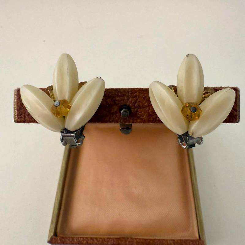 Vintage Ear Clip Earrings West Germany 60Ss Vintage Ear Clip Earrings West Germany 60Ss von 2teleben