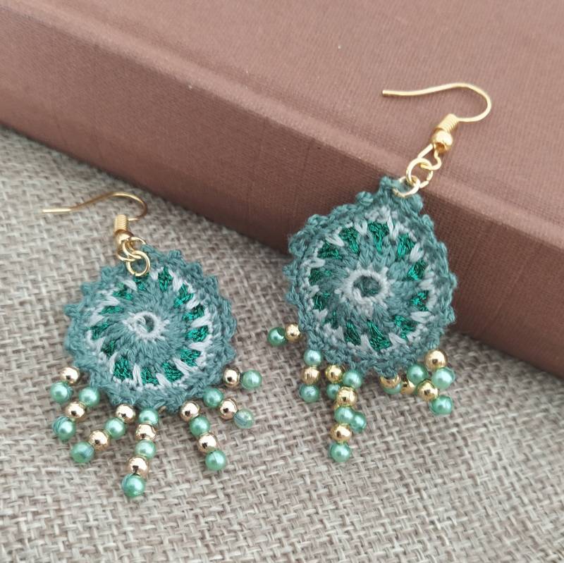 Ohrringe "Circle With Pearls 1" in Verschiedenen Farben von 314rateCrochet