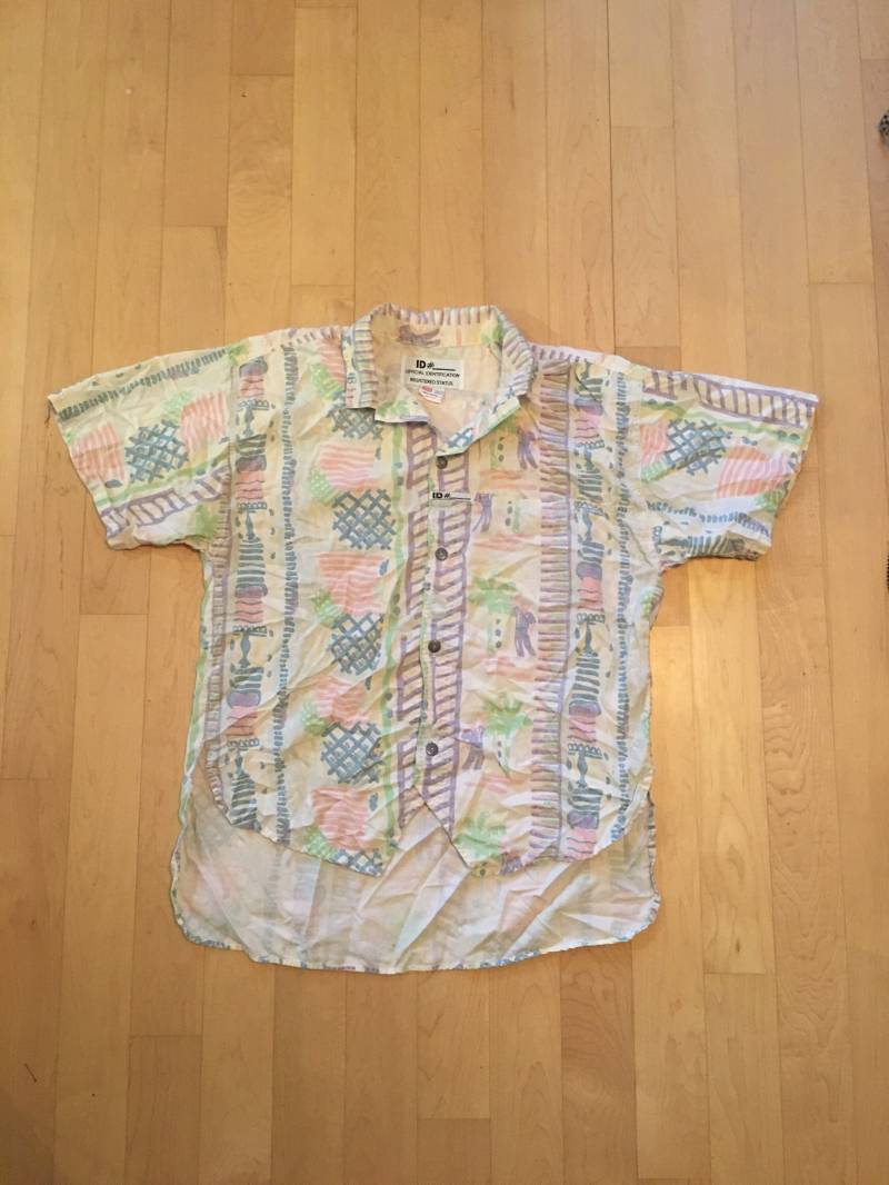Hawaiian All Over Print-Taste Bis Kurzarm Shirt 90Er Jahre 80Er Stil Hawaiian All Over Print-Taste Bis Kurzarm Shirt 90Er Jahre 80Er Stil von 33xVNTG