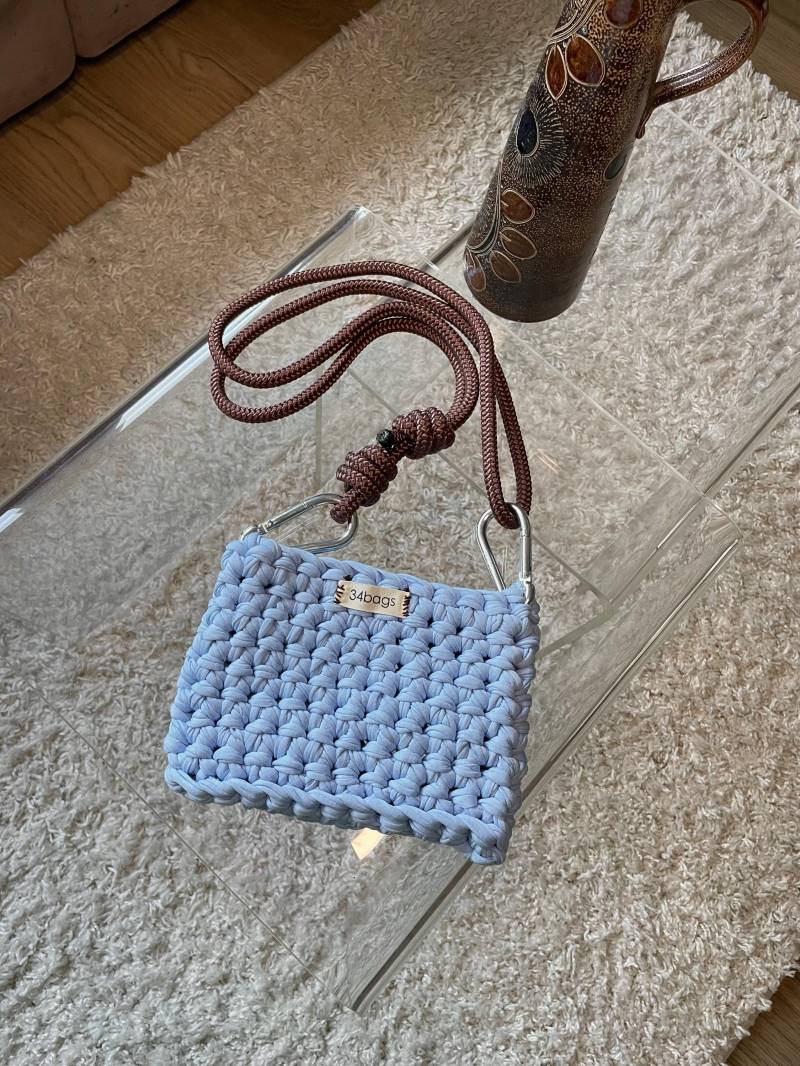 Selbstgemachte Häkeltasche Mit Verstellbarem Gurt von 34bagss