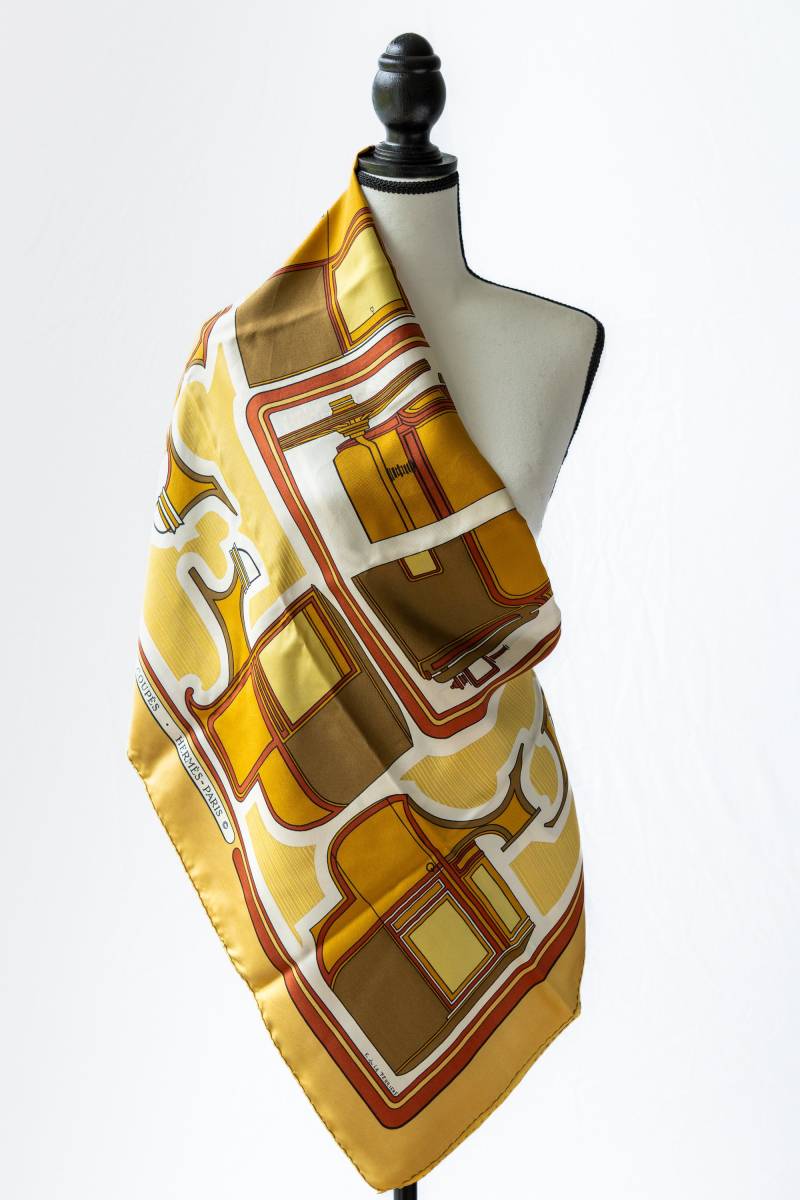 Twill-Schal Vintage Hermes, Die Coupés Twill-Schal Vintage Hermes, Die Coupés von 35mmretroclassic