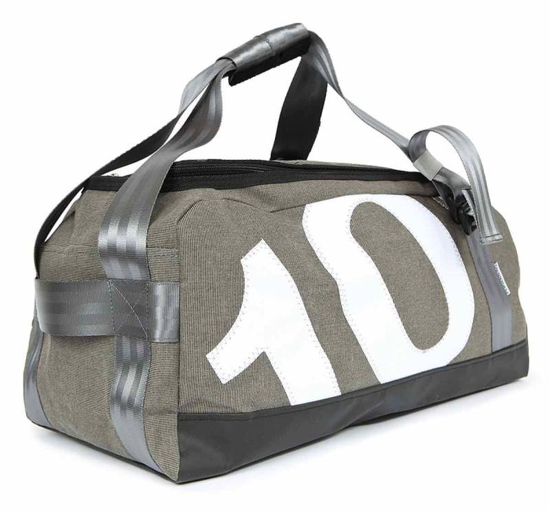 360Grad Sporttasche Sporttasche Persenning Container Grau Zahl Weiss von 360Grad