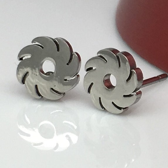 Modifizierte Klingenrad Ohrstecker, Herren Ohrringe, Edelstahl Knorpel Kleine 428A von 360Jewels