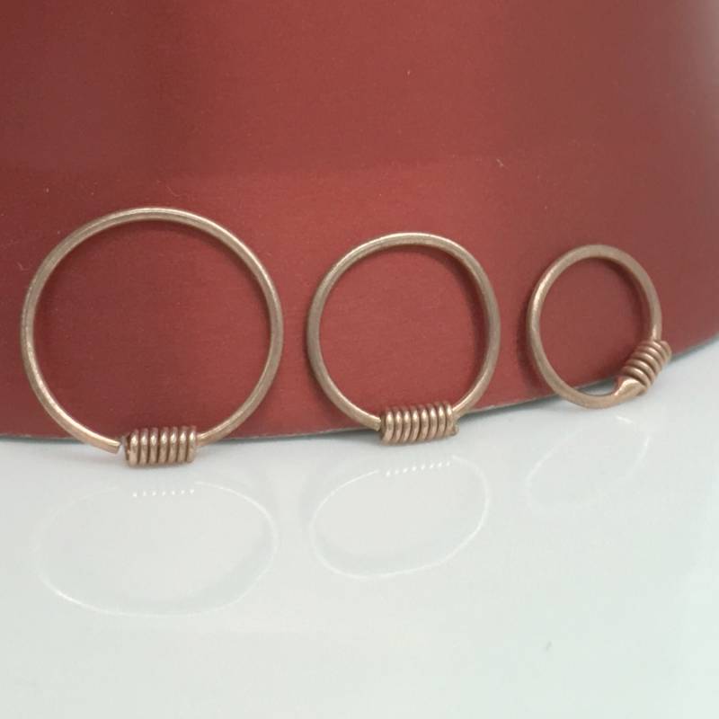 Verrostete Spule Draht Creolen, Herren Ohrringe, Knorpel-Draht-Creolen, Tragus Reifen, Spirale Obere Ohr, Unendlich Ohrring, 542 von 360Jewels
