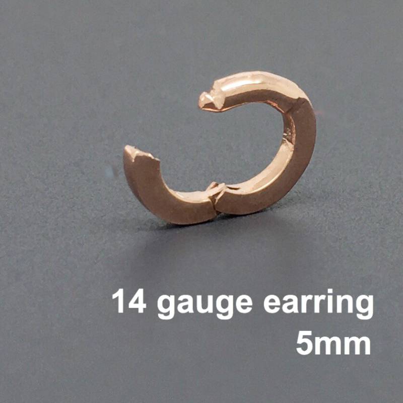 14 Gauge Rosegold Creolen, 14G Knorpelohrring, Kleine Knorpelohrringe, Goldcreolen, E007Sr 14 Gauge Rosegold Creolen, 14G Knorpelohrring, Kleine Knorpelohrringe, Goldcreolen, E007Sr von 360JewelsElite