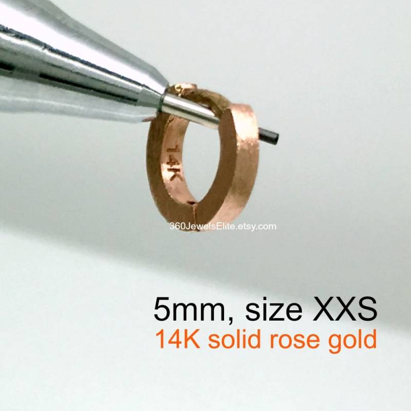Himbeer Smoothie Ohrring, Knorpel Winzige Rose Gold Hoop, Massiv Creolen, Kleine E007Mr Himbeer Smoothie Ohrring, Knorpel Winzige Rose Gold Hoop, Massiv Creolen, Kleine E007Mr von 360JewelsElite