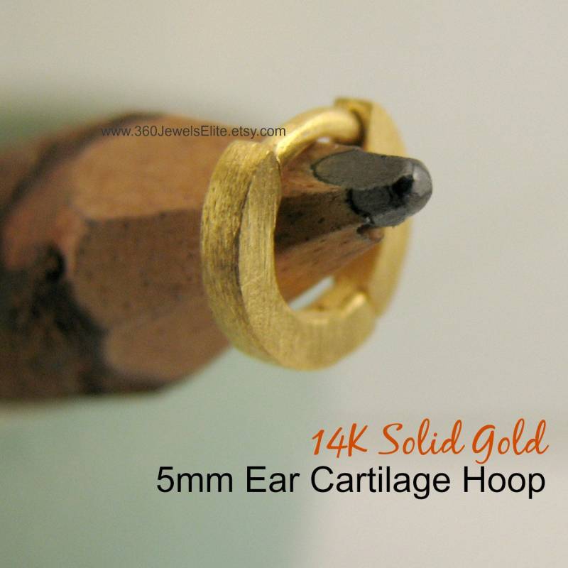 Knorpel Ohrring, Gebürsteter Solar Hoop, Hoop Helix Tragus E007My Knorpel Ohrring, Gebürsteter Solar Hoop, Hoop Helix Tragus E007My von 360JewelsElite