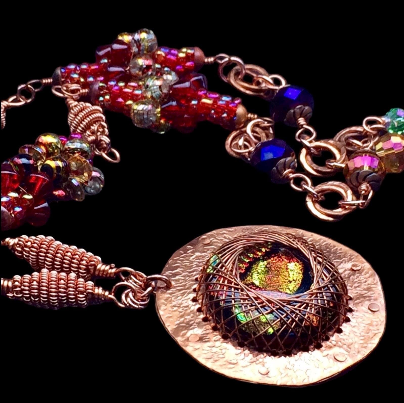 Kupfer Und Dichroic Glas Statement Halskette - Lange Perlen Geschmolzenes Rot Grün Gold Lila Handgemachter Schmuck Einzigartiges Custom Design Kupfer Und Dichroic Glas Statement Halskette - Lange Perlen Geschmolzenes Rot Grün Gold Lila Handgemachter Schmuck Einzigartiges Custom Design von 3DGlassDesigns