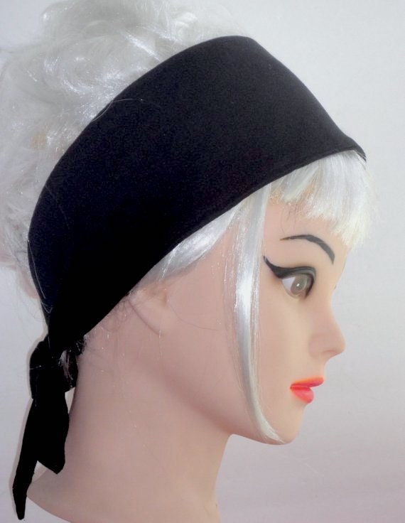 Feste Schwarze Krawatte Breites Stirnband-Kopftuch-Haarwickel Feste Schwarze Krawatte Breites Stirnband-Kopftuch-Haarwickel von 3DROPSOFPOISON