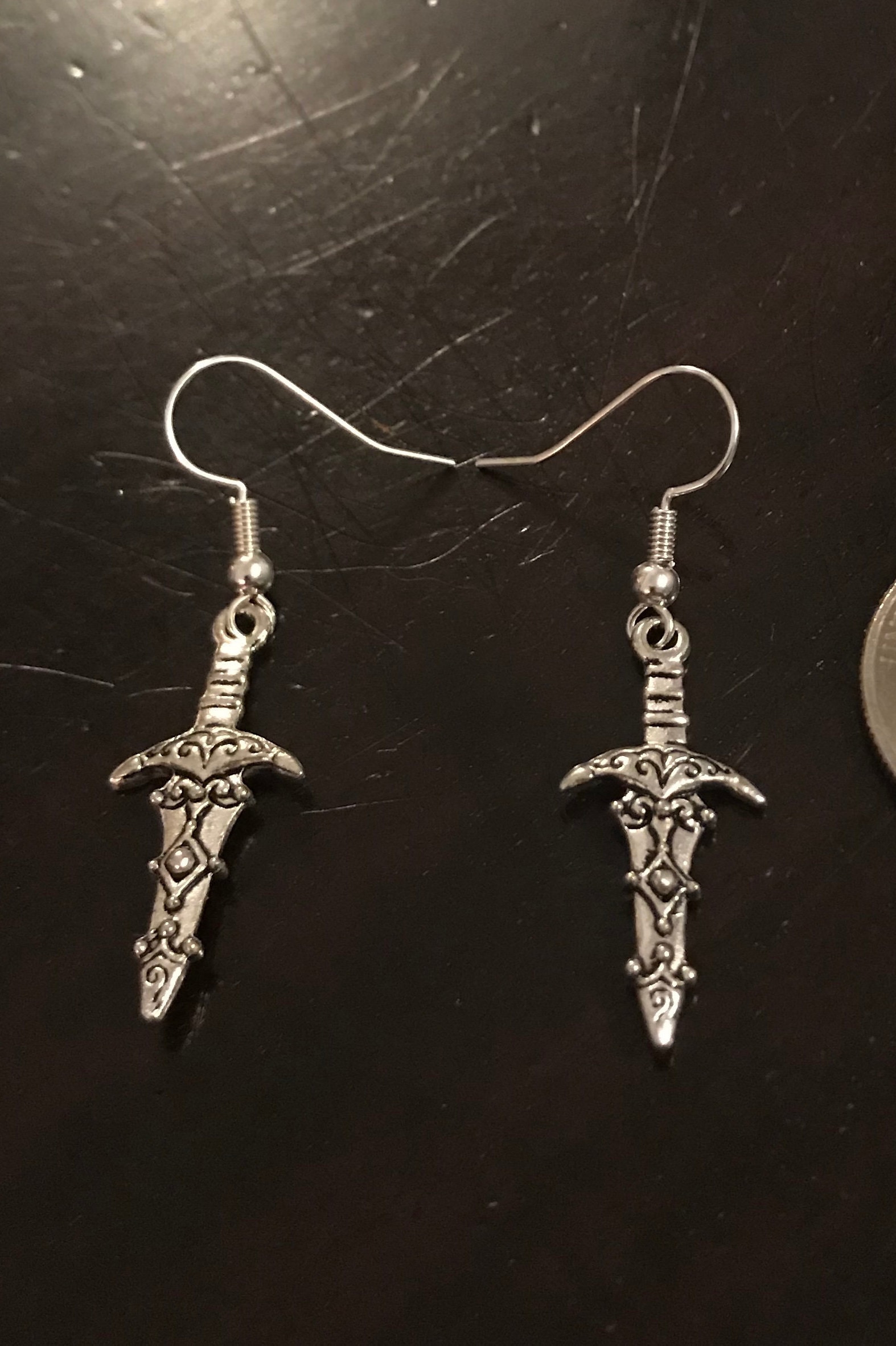 Dolch Ohrringe Dolch Ohrringe von 3DollarBillJewelry