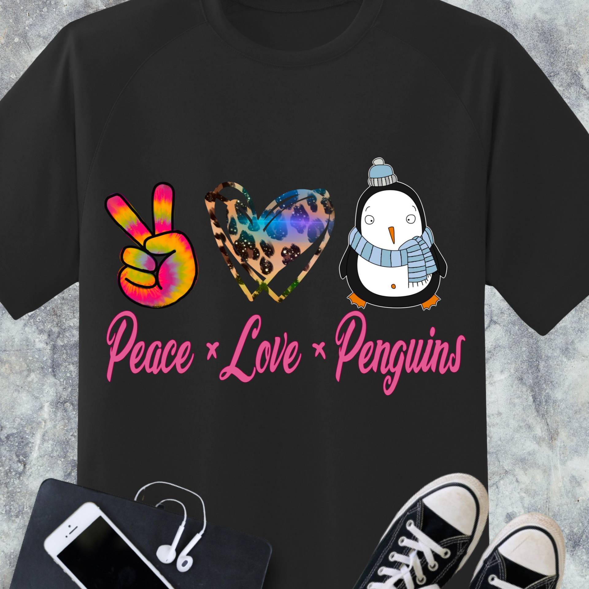 Peace Love Pinguin Shirt, Geschenk Liebhaber Fan T-Shirt, I Love Penguins, Just A Girl von 3EyedRavenDesigns