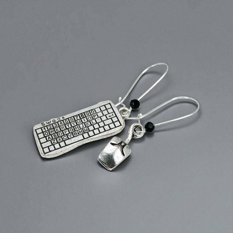 Keyboard & Mouse Silberne Kleine Charm Ohrringe, Computer, Computer Engineer, Software Programmierer, Netzwerkverwalter, Internet Technologie von 3PetuniaPlace