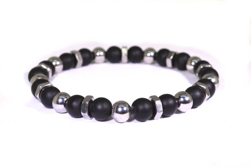 Mens Matt Schwarzer Onyx Stretch-Armband Mit Edelstahlmuttern Und Perlen Kraft Chakra Vaters Tagesgeschenk Mens Matt Schwarzer Onyx Stretch-Armband Mit Edelstahlmuttern Und Perlen Kraft Chakra Vaters Tagesgeschenk von 3RockBox