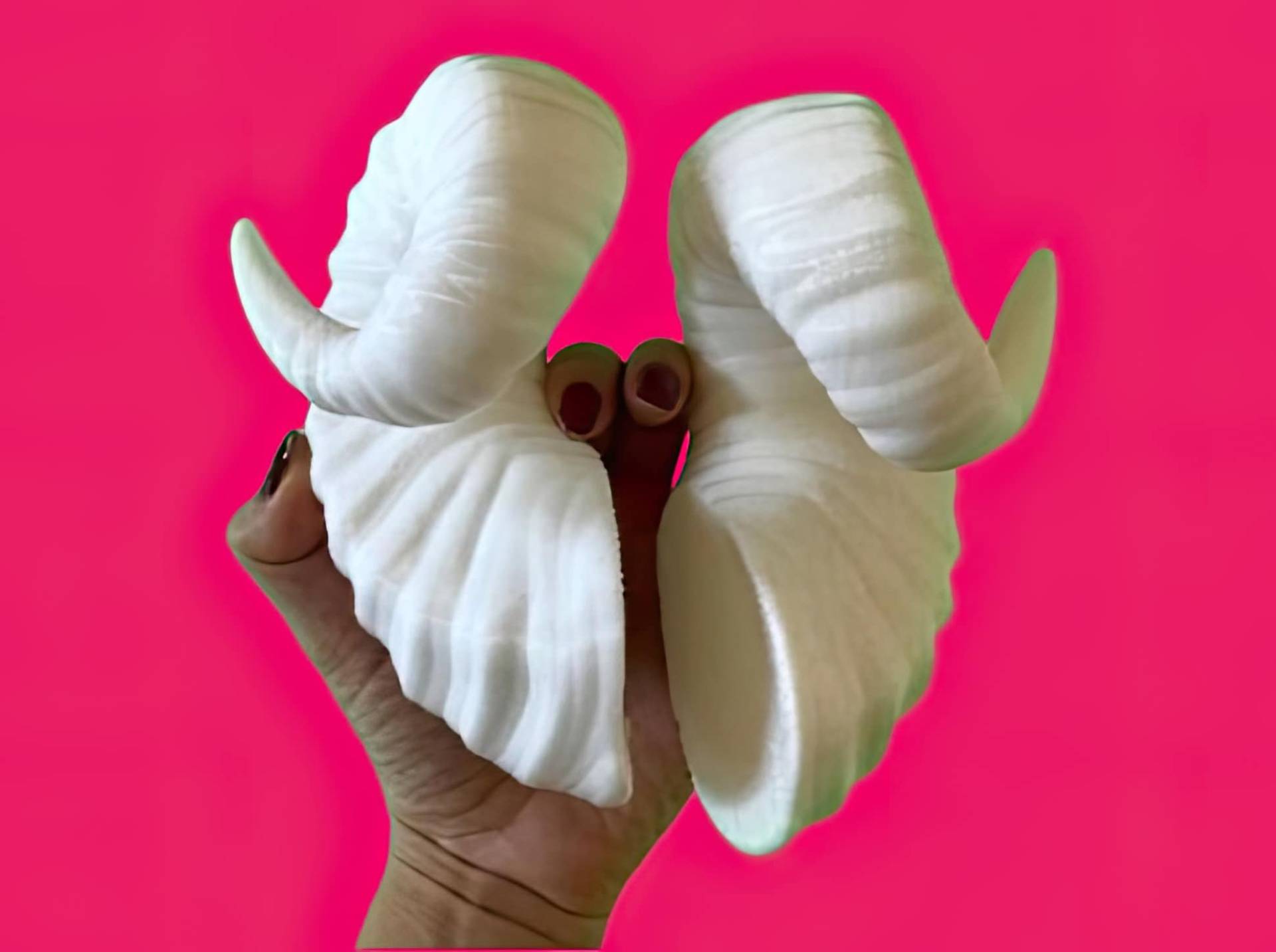 3D Printed Jester Horns in 3 Colors - Lightweight & Durable Costume Accessory For Cosplay & Festivals 3D Printed Jester Horns in 3 Colors - Lightweight & Durable Costume Accessory For Cosplay & Festivals von 3dPrintingFoundry
